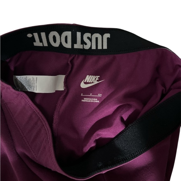 Purple Nike size Small , Just do It, leggings. - Picture 5 of 6